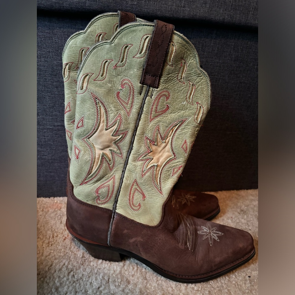 Ariat cowboy boots